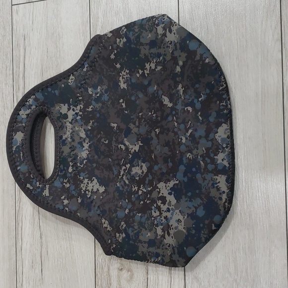 ***Free add on - Built unisex lunchbag - Picture 2 of 7